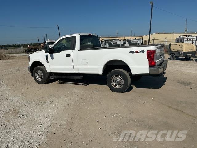 Ford F-350 Nakladacia/sklápacia bočnica