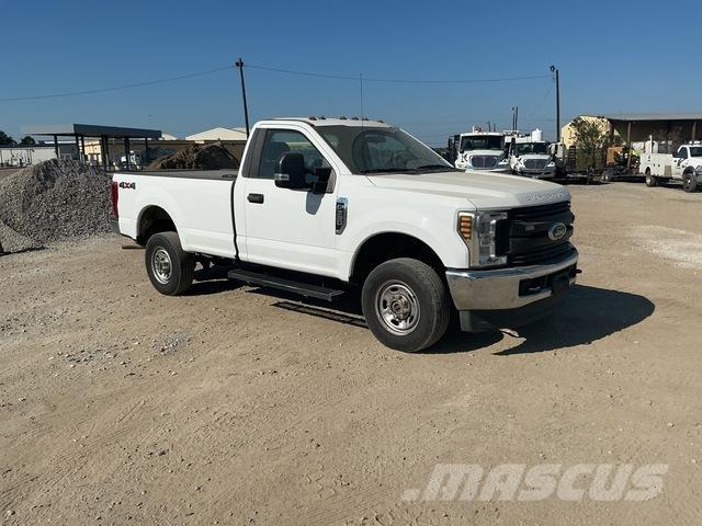 Ford F-350 Nakladacia/sklápacia bočnica