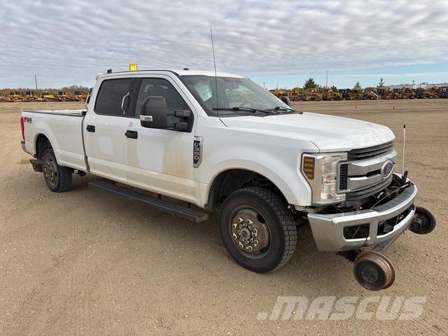 Ford F-350 Nakladacia/sklápacia bočnica