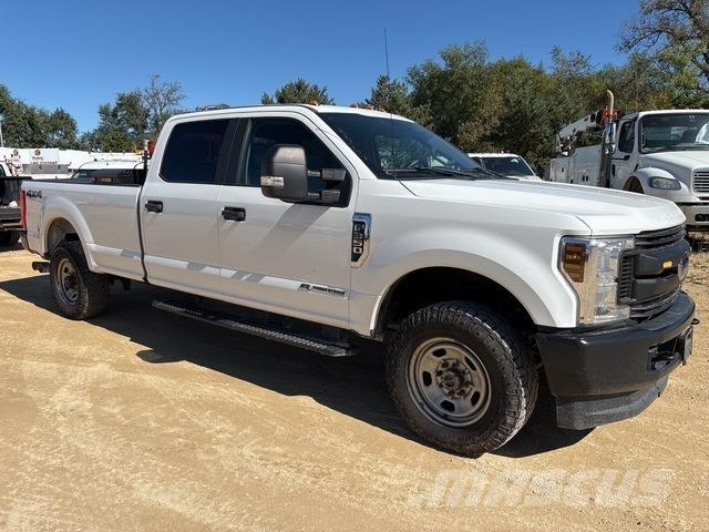 Ford F-350 Nakladacia/sklápacia bočnica