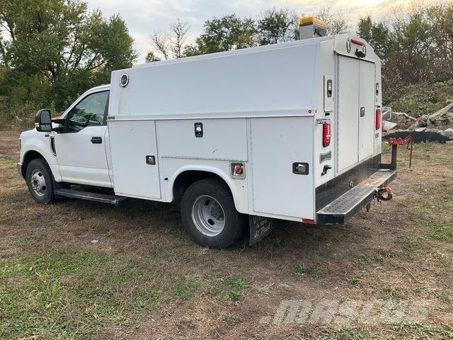 Ford F-350 Nakladacia/sklápacia bočnica