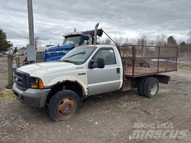 Ford F-450 Plošinové nákladné automobily/nákladné automobily so sklápacími bočnicami