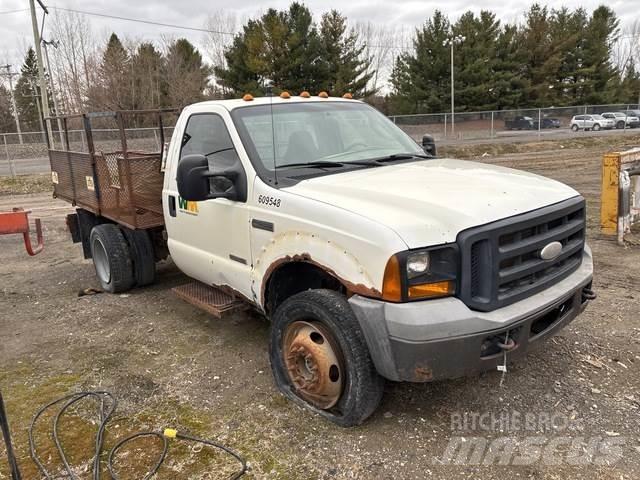Ford F-450 Plošinové nákladné automobily/nákladné automobily so sklápacími bočnicami