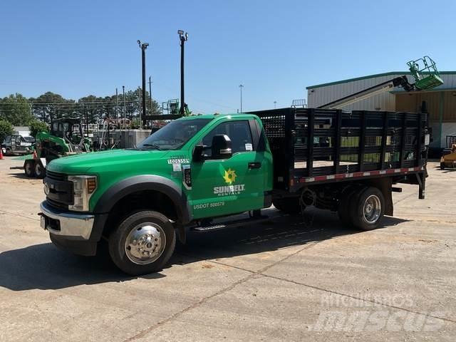 Ford F-450 Plošinové nákladné automobily/nákladné automobily so sklápacími bočnicami
