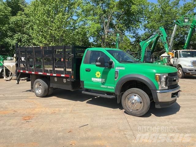 Ford F-450 Plošinové nákladné automobily/nákladné automobily so sklápacími bočnicami