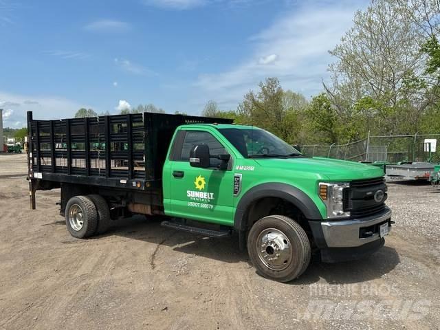 Ford F-450 Plošinové nákladné automobily/nákladné automobily so sklápacími bočnicami