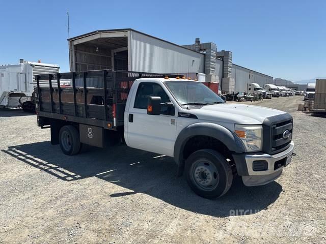 Ford F-450 Plošinové nákladné automobily/nákladné automobily so sklápacími bočnicami