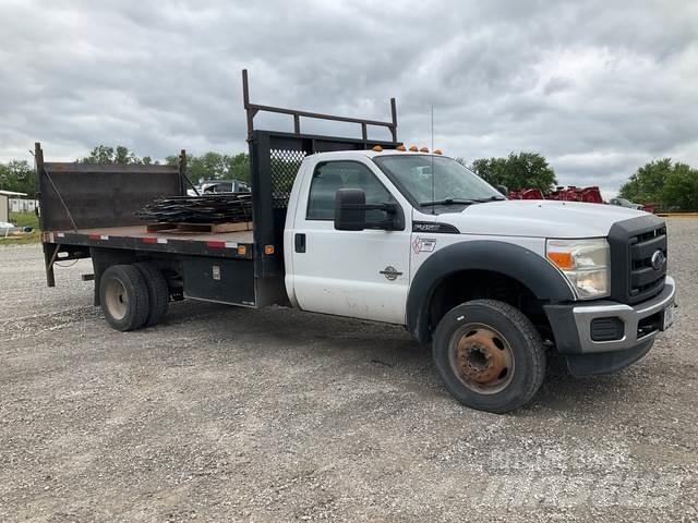 Ford F-450 Plošinové nákladné automobily/nákladné automobily so sklápacími bočnicami