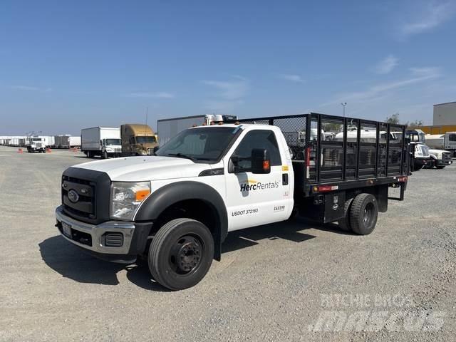 Ford F-450 Plošinové nákladné automobily/nákladné automobily so sklápacími bočnicami