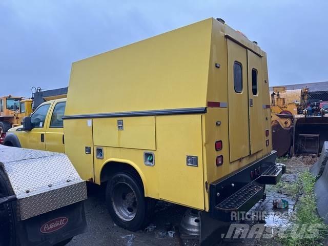 Ford F-450 Nakladacia/sklápacia bočnica
