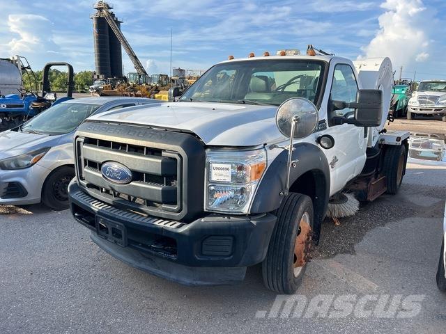 Ford F-450 Zametacie vozidlá