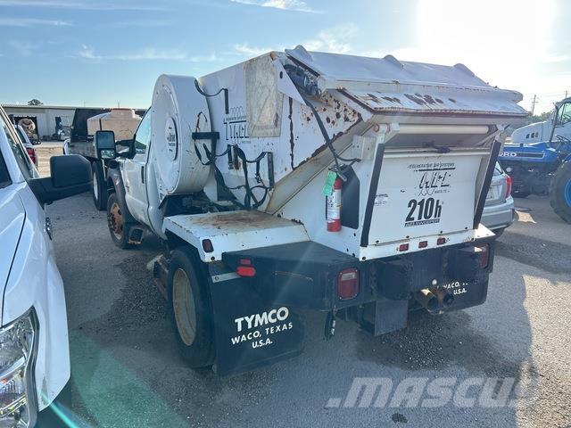 Ford F-450 Zametacie vozidlá