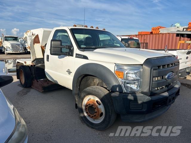 Ford F-450 Zametacie vozidlá