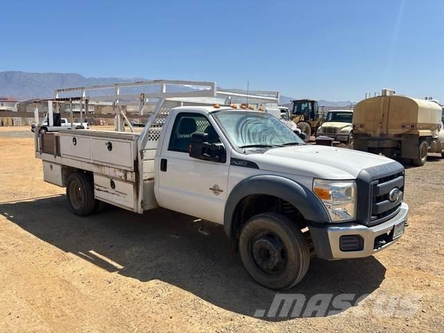Ford F-450 Nakladacia/sklápacia bočnica