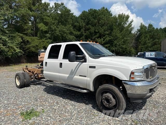 Ford F-450 Kabíny a interiér