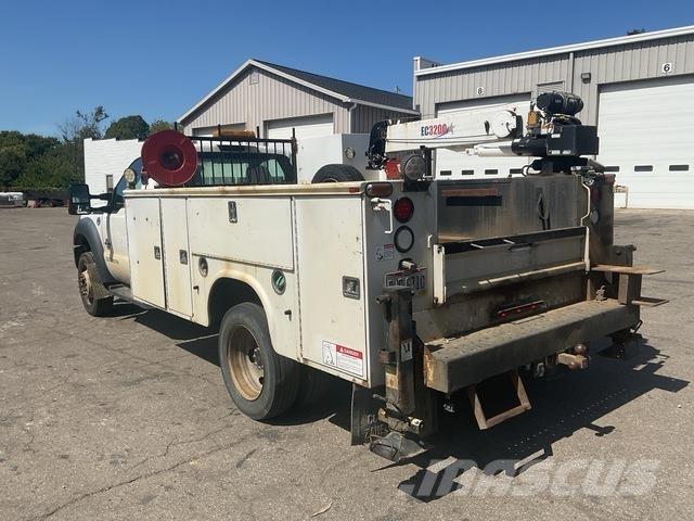 Ford F-450 Komunálne / Multi-úžitkové vozidlá