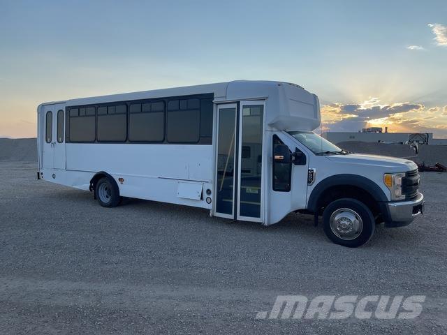 Ford F-550 Automobily