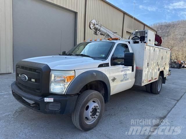 Ford F-550 Komunálne / Multi-úžitkové vozidlá