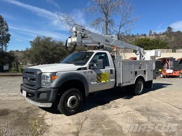 Ford F-550 Autoplošiny