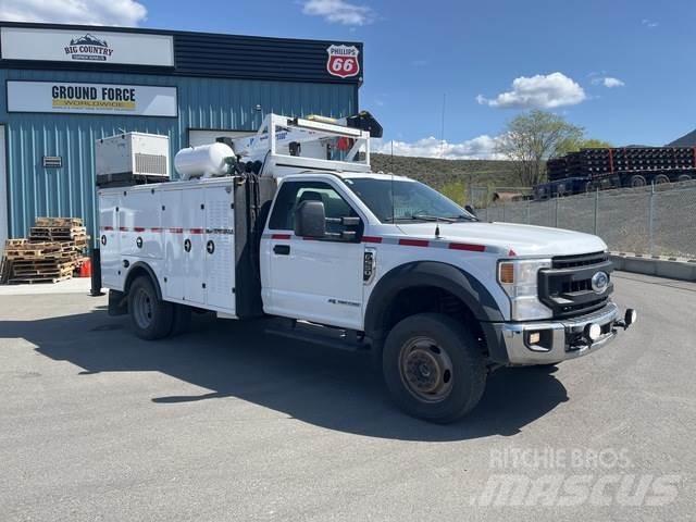 Ford F-550 Komunálne / Multi-úžitkové vozidlá