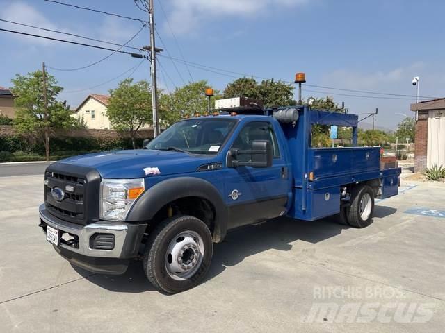 Ford F-550 Nakladacia/sklápacia bočnica