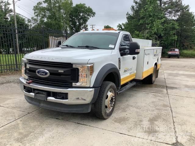 Ford F-550 Komunálne / Multi-úžitkové vozidlá