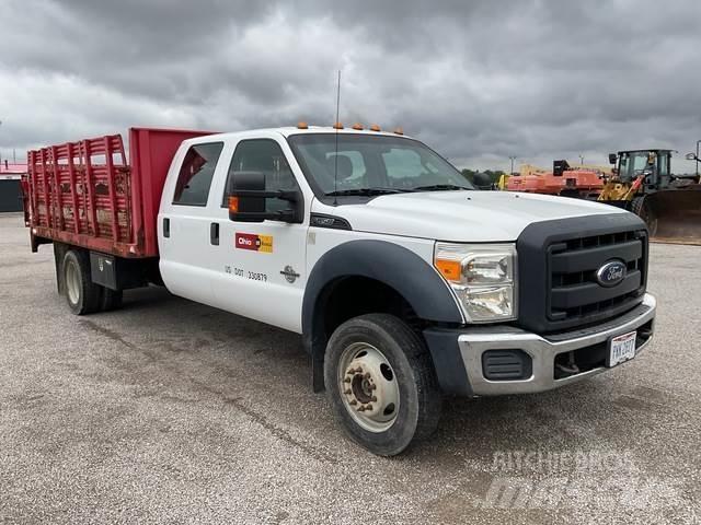 Ford F-550 Plošinové nákladné automobily/nákladné automobily so sklápacími bočnicami