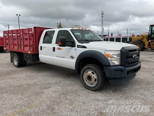 Ford F-550 Plošinové nákladné automobily/nákladné automobily so sklápacími bočnicami
