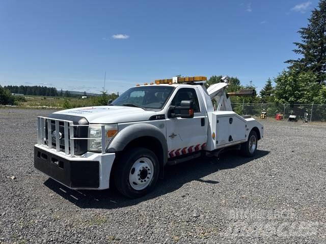 Ford F-550 Vyslobodzovacie vozidlá