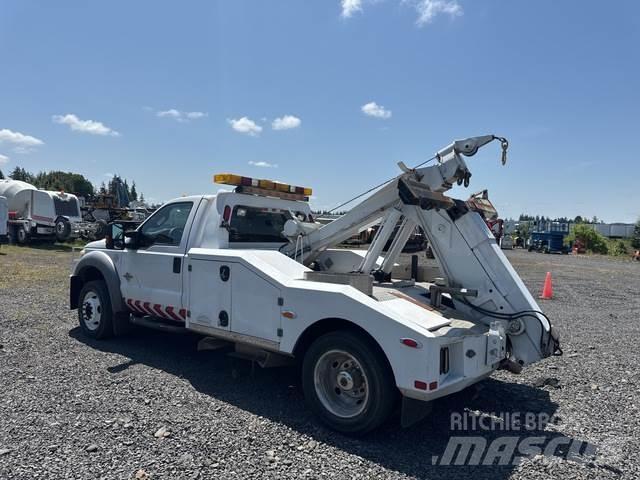 Ford F-550 Vyslobodzovacie vozidlá