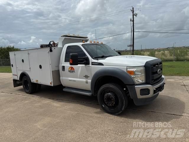 Ford F-550 Komunálne / Multi-úžitkové vozidlá