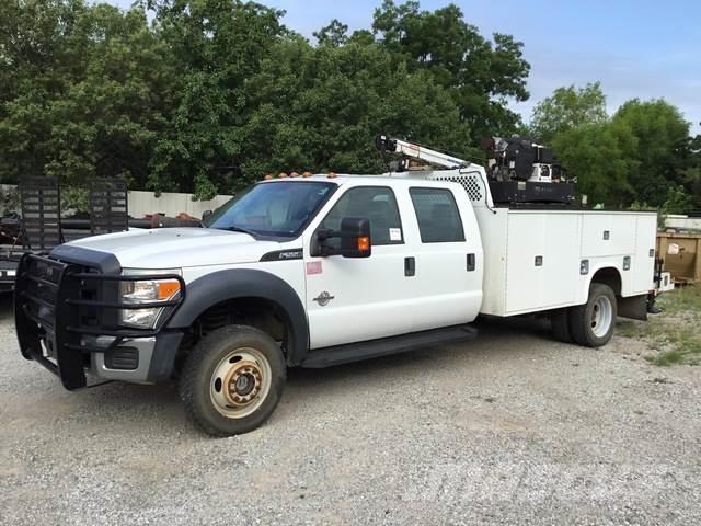 Ford F-550 Komunálne / Multi-úžitkové vozidlá
