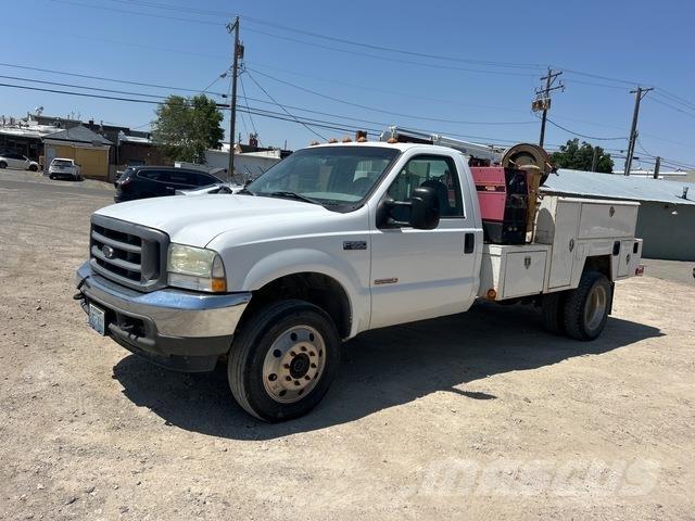 Ford F-550 Komunálne / Multi-úžitkové vozidlá