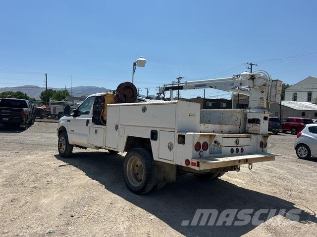 Ford F-550 Komunálne / Multi-úžitkové vozidlá