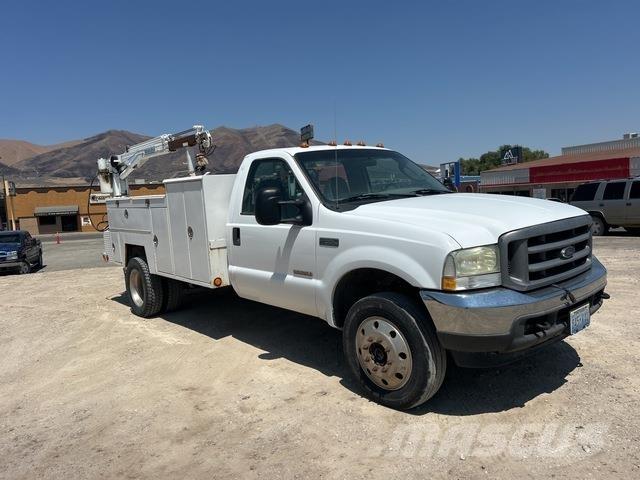 Ford F-550 Komunálne / Multi-úžitkové vozidlá