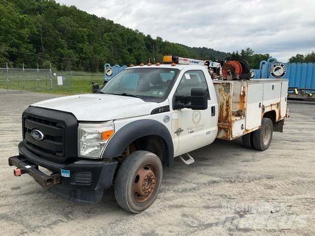 Ford F-550 Komunálne / Multi-úžitkové vozidlá