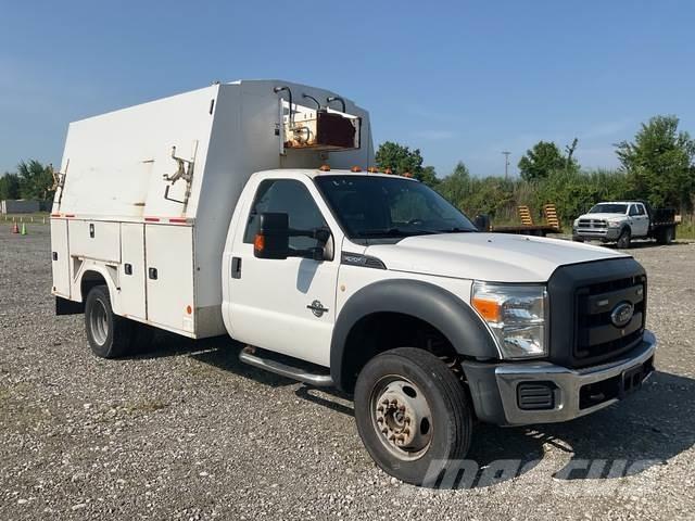 Ford F-550 Nakladacia/sklápacia bočnica