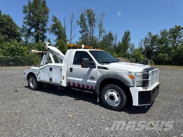 Ford F-550 Vyslobodzovacie vozidlá