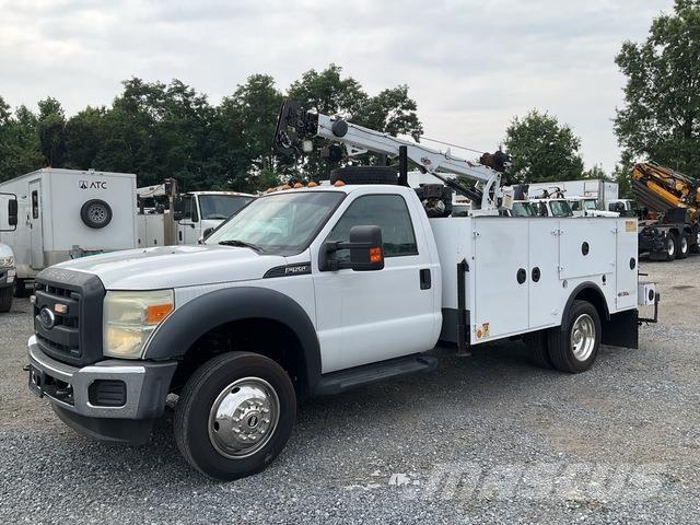 Ford F-550 Komunálne / Multi-úžitkové vozidlá
