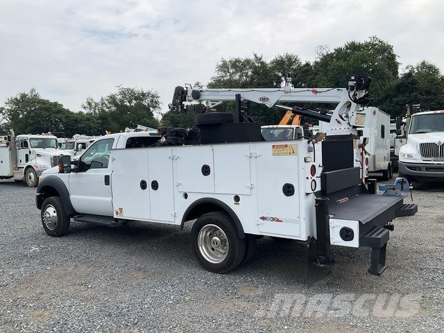 Ford F-550 Komunálne / Multi-úžitkové vozidlá