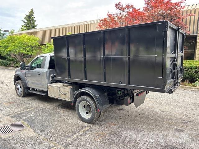 Ford F-550 Hákový nosič kontajnerov