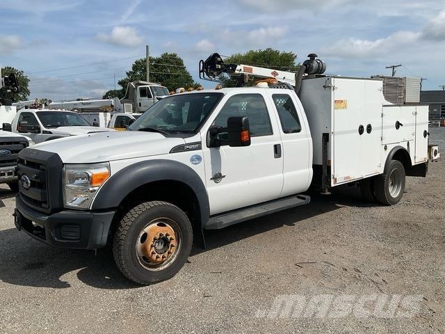 Ford F-550 Komunálne / Multi-úžitkové vozidlá