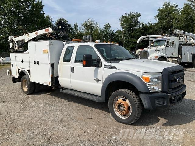 Ford F-550 Komunálne / Multi-úžitkové vozidlá