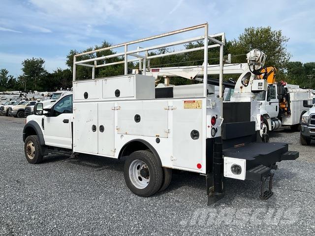 Ford F-550 Komunálne / Multi-úžitkové vozidlá