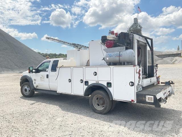Ford F-550 Cisternové nákladné vozidlá