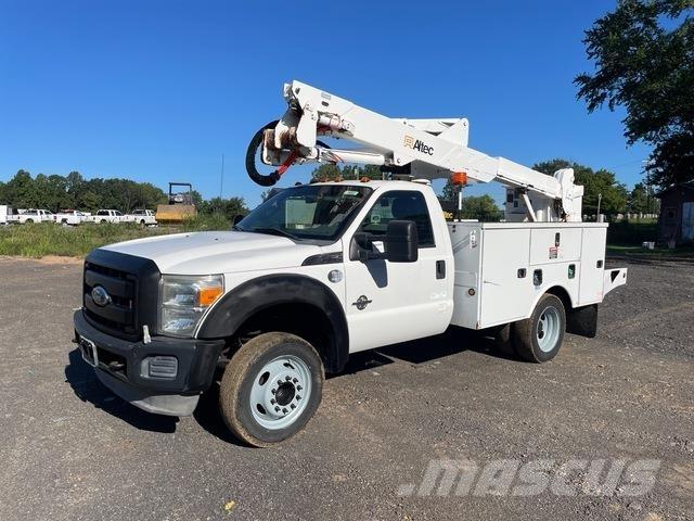 Ford F-550 Autoplošiny