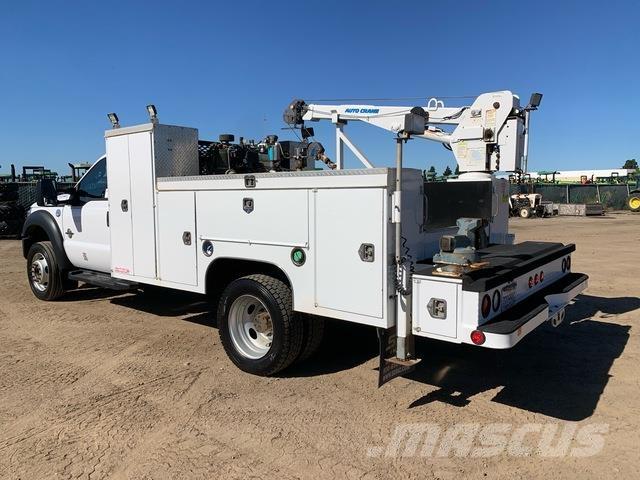 Ford F-550 Komunálne / Multi-úžitkové vozidlá