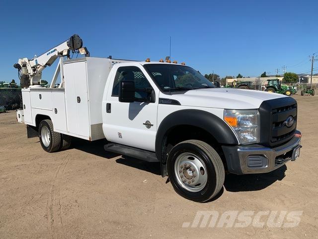 Ford F-550 Komunálne / Multi-úžitkové vozidlá