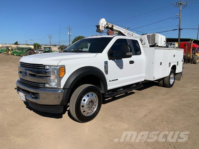 Ford F-550 Komunálne / Multi-úžitkové vozidlá
