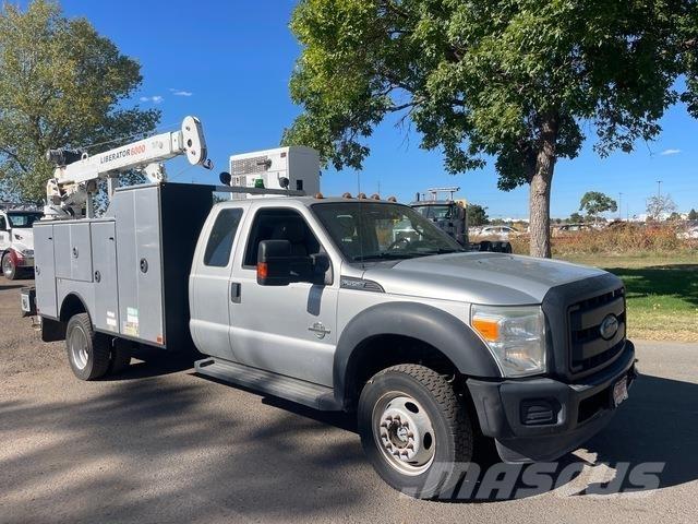 Ford F-550 Komunálne / Multi-úžitkové vozidlá